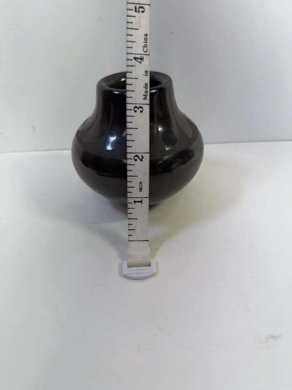 Elaine Salazar Santa Clara Pueblo‎ Blackware Pottery Vase
